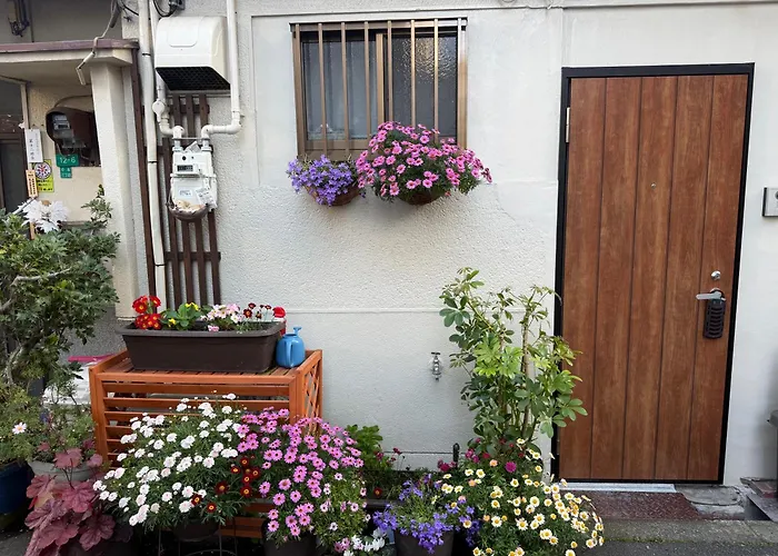 Namba Shinsaibashi 10 Mins Reiko Guest House